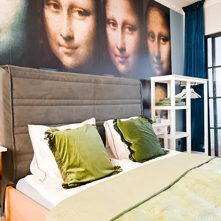 Przy Glownym Rynku Daire